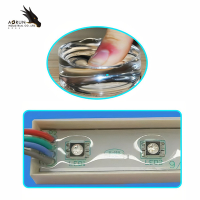 Rellenado adhesivo de la prenda impermeable adhesiva electrónica del pegamento de la viscosidad baja