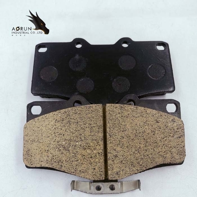 Zapatas de freno de cerámica del proveedor 04465-35240 de la zapata de freno fijadas para SUV